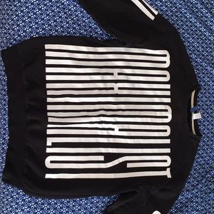 Black and white sweatshirt